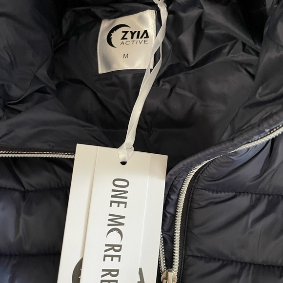 Zyia Telluride puffer jacket - Picture 4 of 5